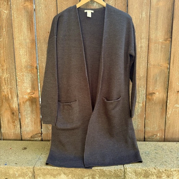 H&M Women’s Gray Sweater Basic Long Length Cardigan Size Small - Picture 1 of 13
